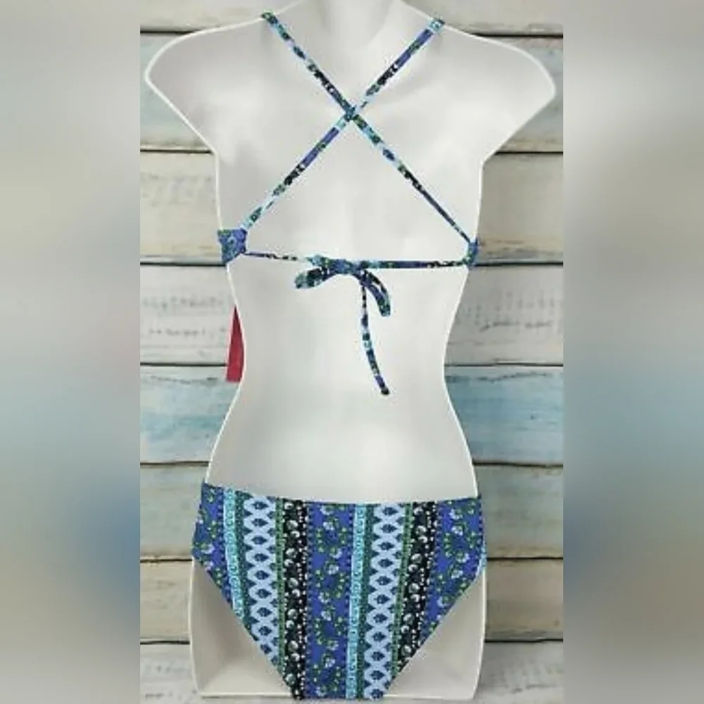 XHILARATION Cut Open‎ One Piece Swimwear